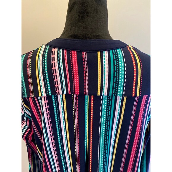 Cato Est 1946 Blouse Size 14 16W Top V Neck Green Pink 3/4 Sleeves  Hi Low Hem - Picture 6 of 10